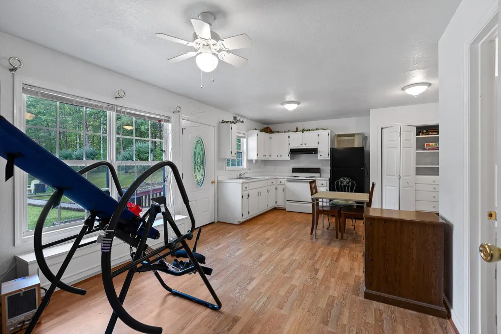 434 D Harvey Road Graysville, TN 37338
