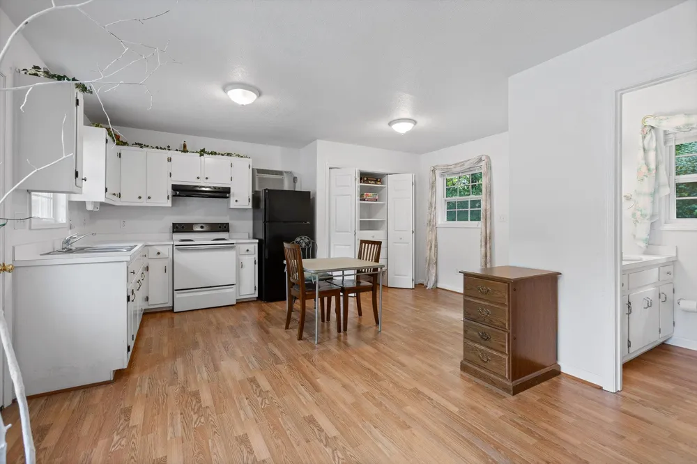 434 D Harvey Road Graysville, TN 37338