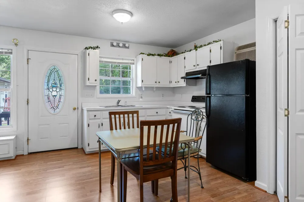 434 D Harvey Road Graysville, TN 37338