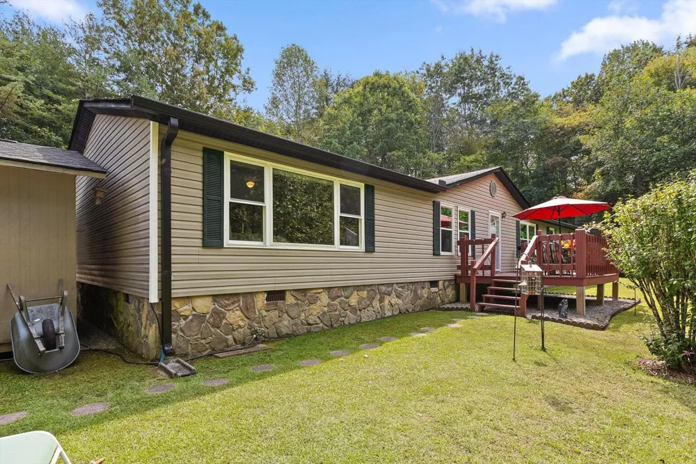 434 D Harvey Road Graysville, TN 37338