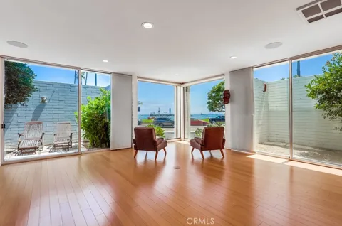 2999 E Ocean Boulevard #120