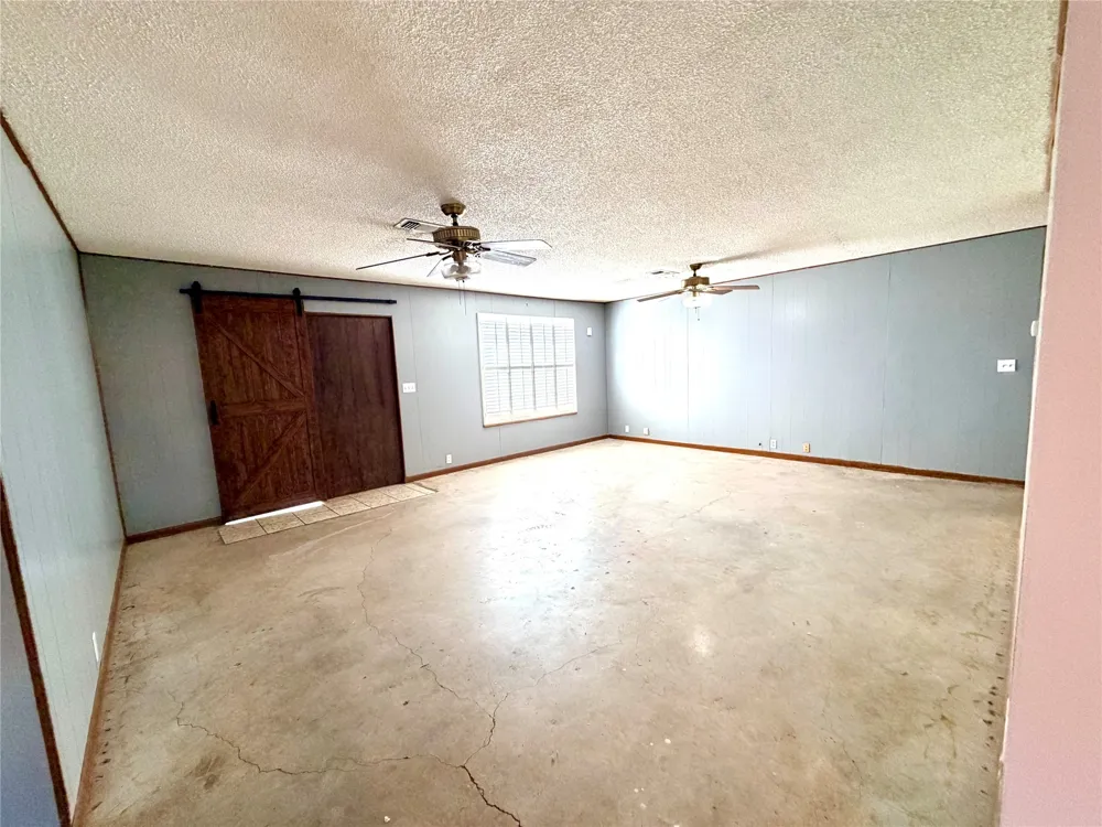 1303 Hanna Valley Road Goldthwaite, TX 76844