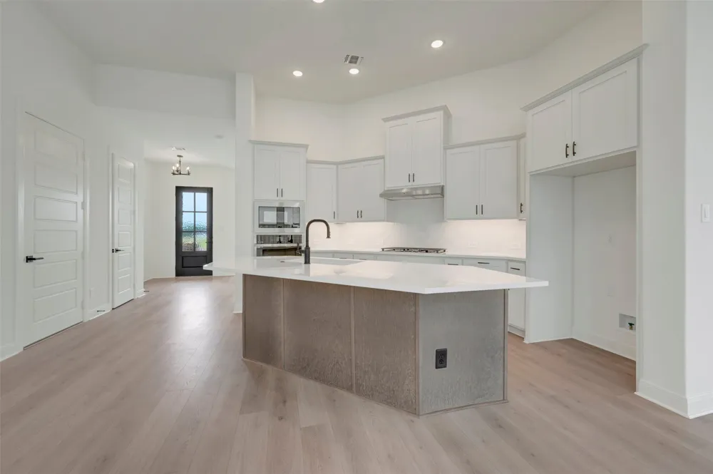 2155 Spotted Fawn Drive Arlington, TX 76005