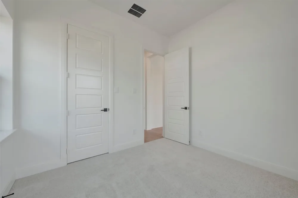 2155 Spotted Fawn Drive Arlington, TX 76005