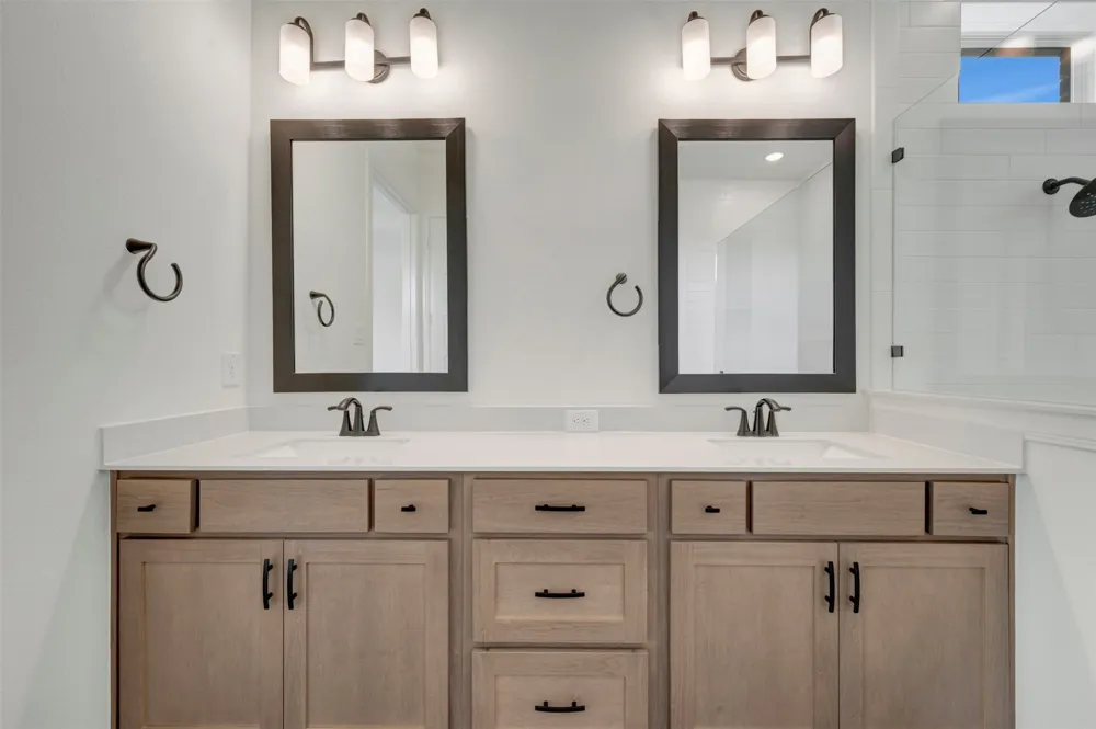 2155 Spotted Fawn Drive Arlington, TX 76005