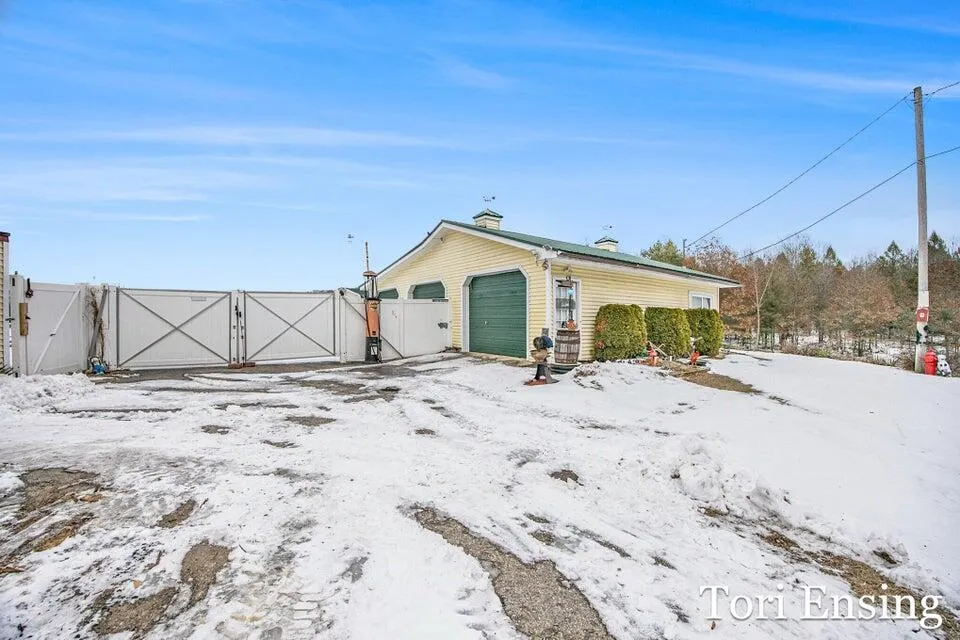 S Greenville Road Montcalm Township, MI 48838