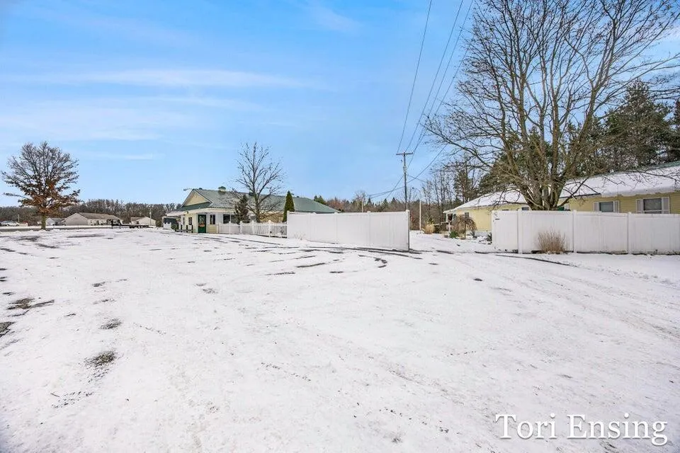 S Greenville Road Montcalm Township, MI 48838
