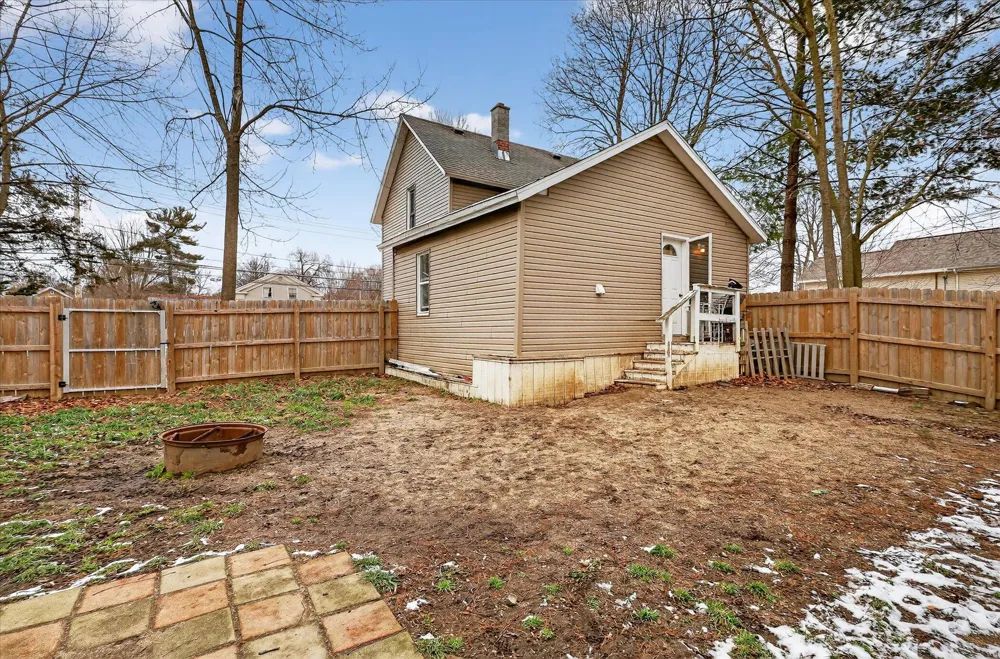 620 E Green Street Marshall City, MI 49068