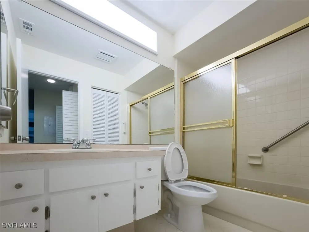 CASTLEWOOD DRIVE Holiday, FL 34691