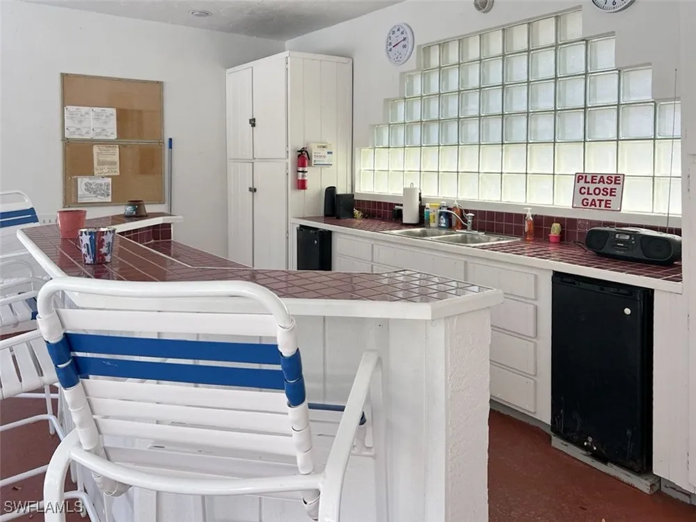 CASTLEWOOD DRIVE Holiday, FL 34691