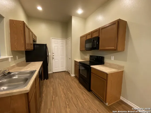 1103 Maple Jourdanton, TX 78026