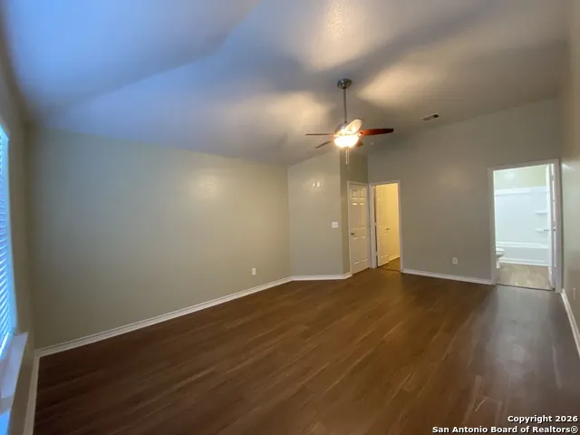 1103 Maple Jourdanton, TX 78026