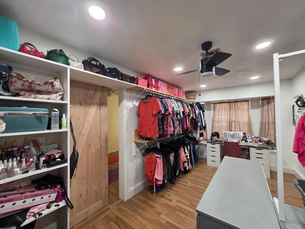 2414 Goldenrod Street Highlands, TX 77562