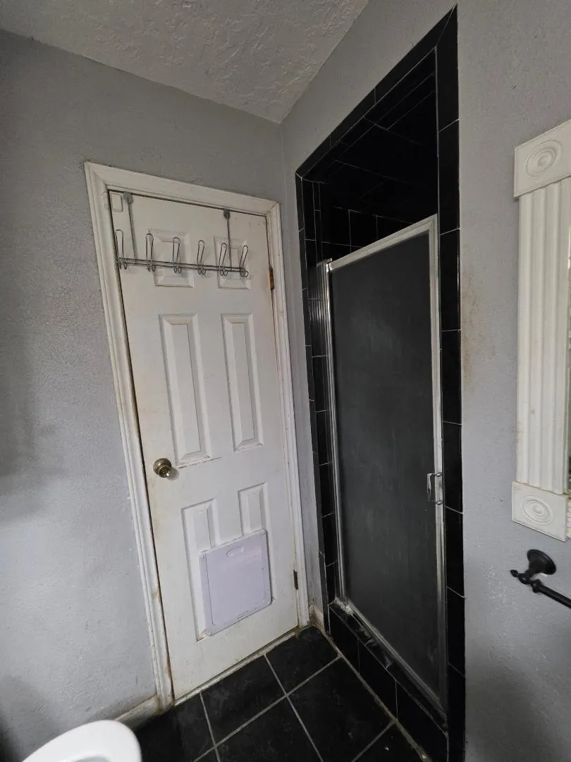 2414 Goldenrod Street Highlands, TX 77562