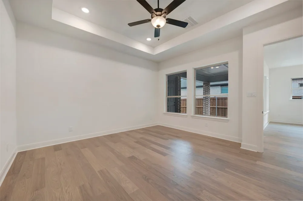 2085 Emerald Grove Drive Arlington, TX 76005