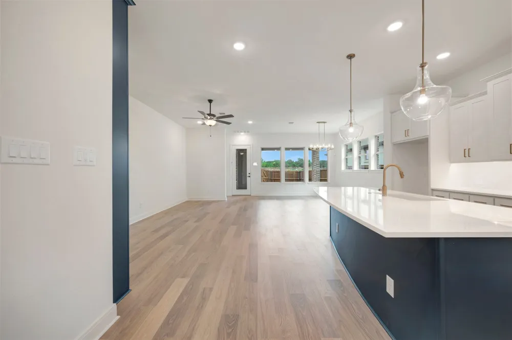2085 Emerald Grove Drive Arlington, TX 76005