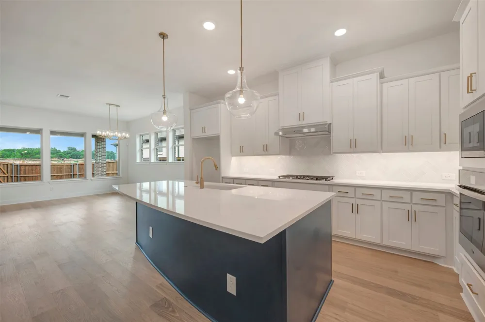 2085 Emerald Grove Drive Arlington, TX 76005