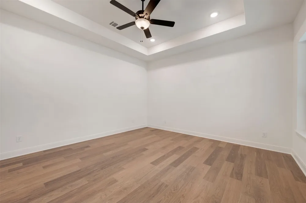 2085 Emerald Grove Drive Arlington, TX 76005