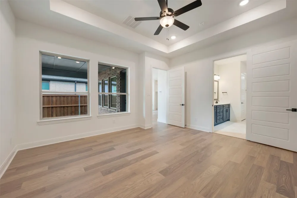 2085 Emerald Grove Drive Arlington, TX 76005
