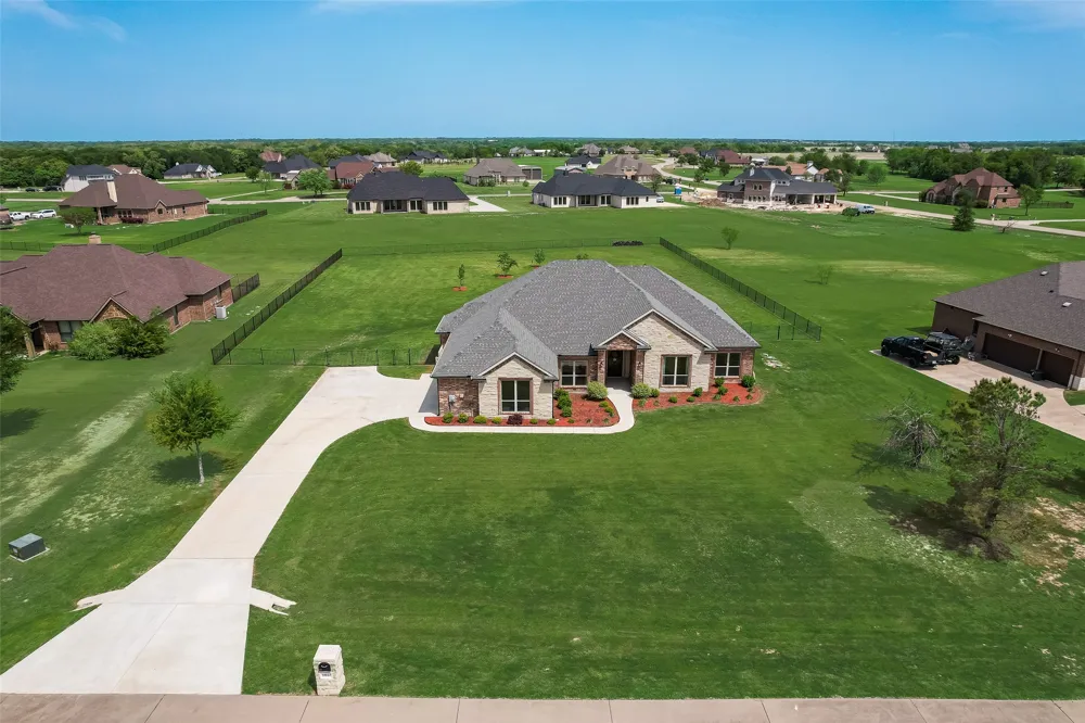 1044 Encino Court Wills Point, TX 75169
