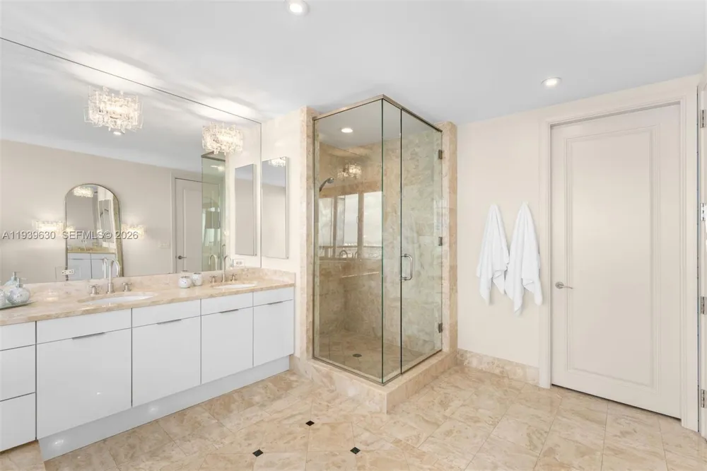 1425 Brickell Ave #56F Miami, FL 33131