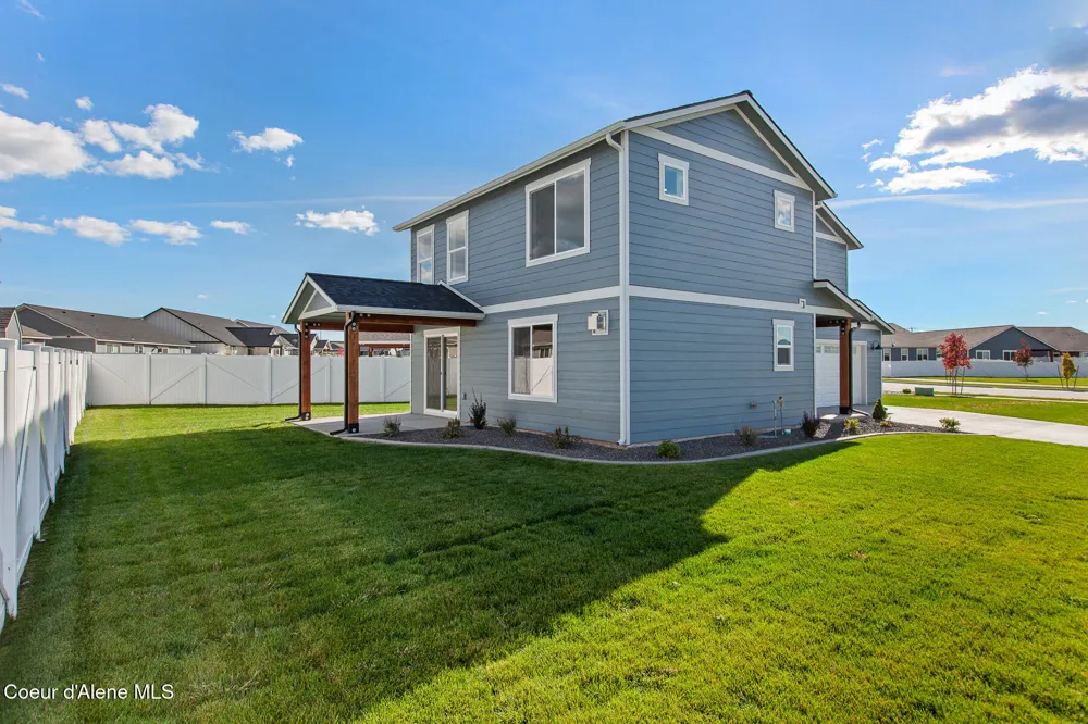 8386 W Splitrail Avenue Rathdrum, ID 83858