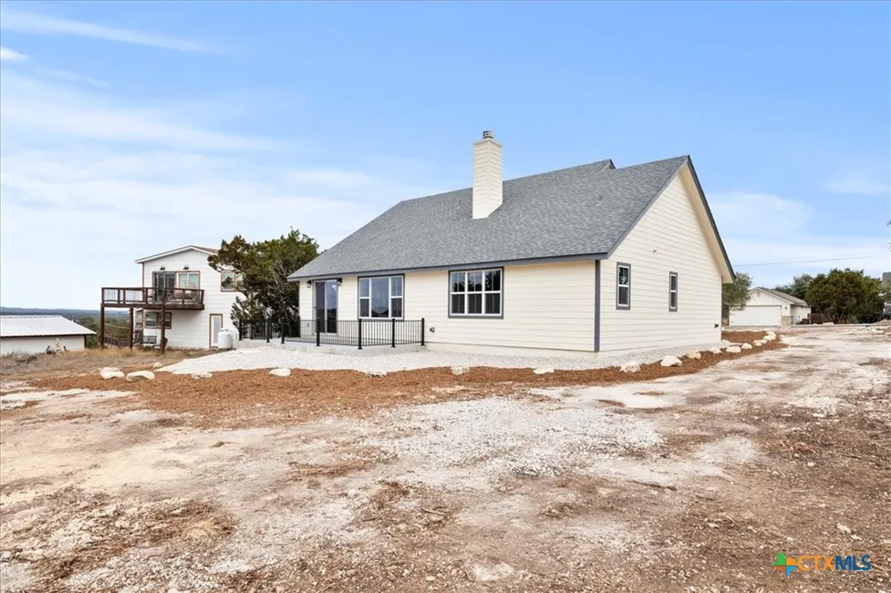 1190 Fernwood Road Fischer, TX 78623