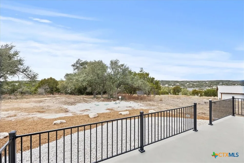 1190 Fernwood Road Fischer, TX 78623