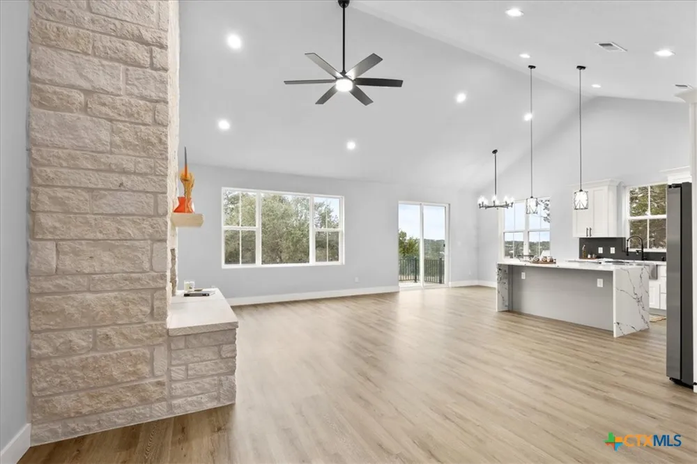 1190 Fernwood Road Fischer, TX 78623