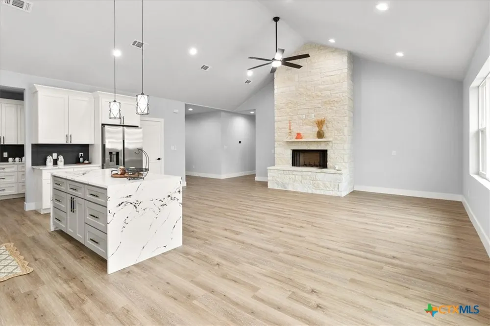 1190 Fernwood Road Fischer, TX 78623