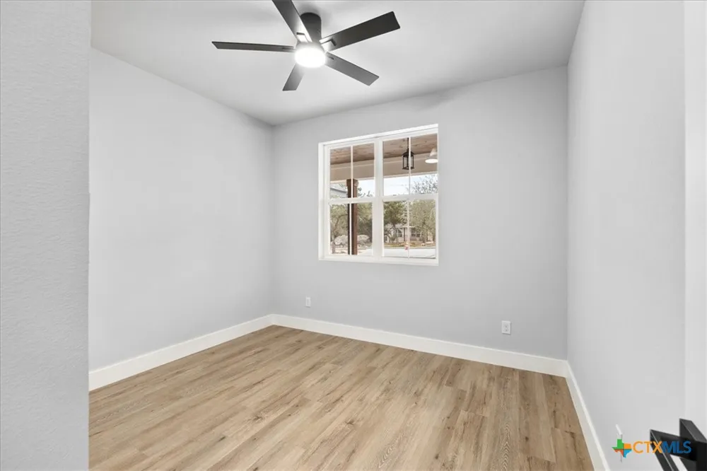 1190 Fernwood Road Fischer, TX 78623