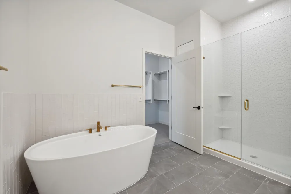 4917 Eden Avenue #718 Edina, MN 55424