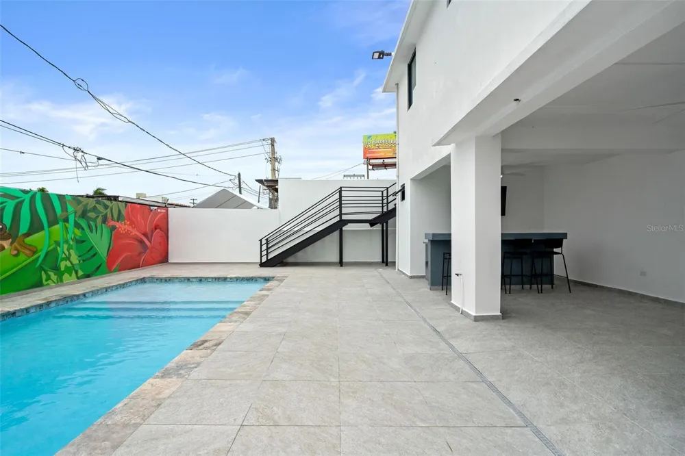 1035 CALLE MARGINAL VILLAMAR Carolina, PR 00979