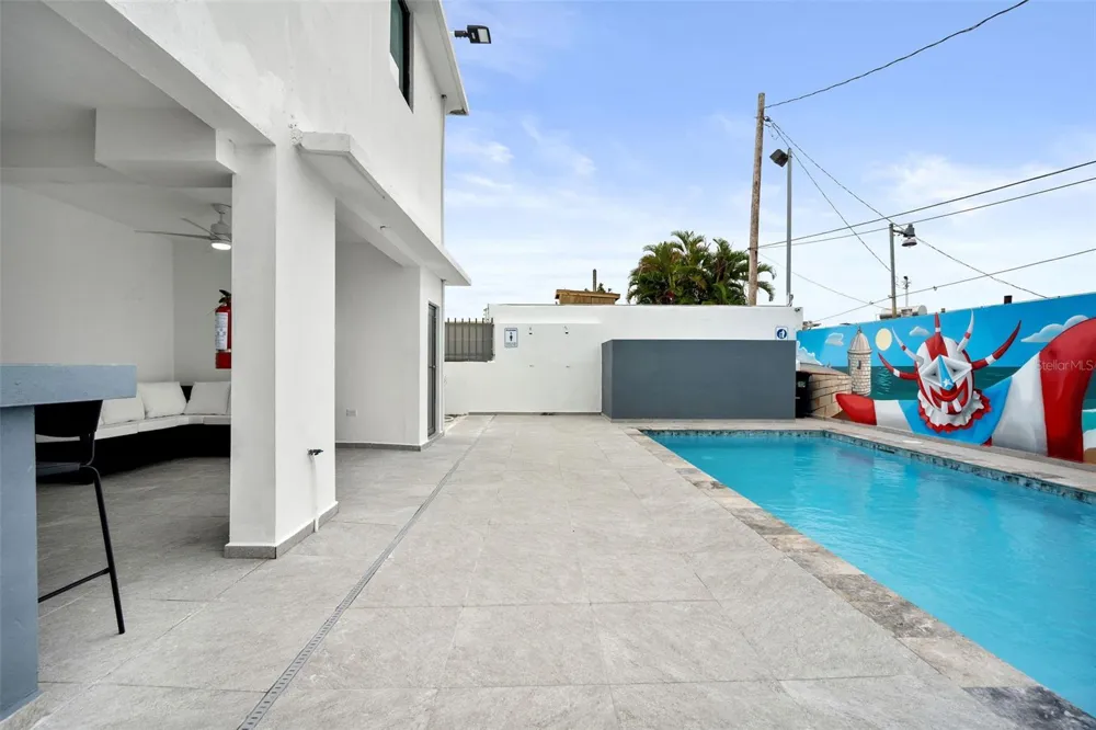 1035 CALLE MARGINAL VILLAMAR Carolina, PR 00979