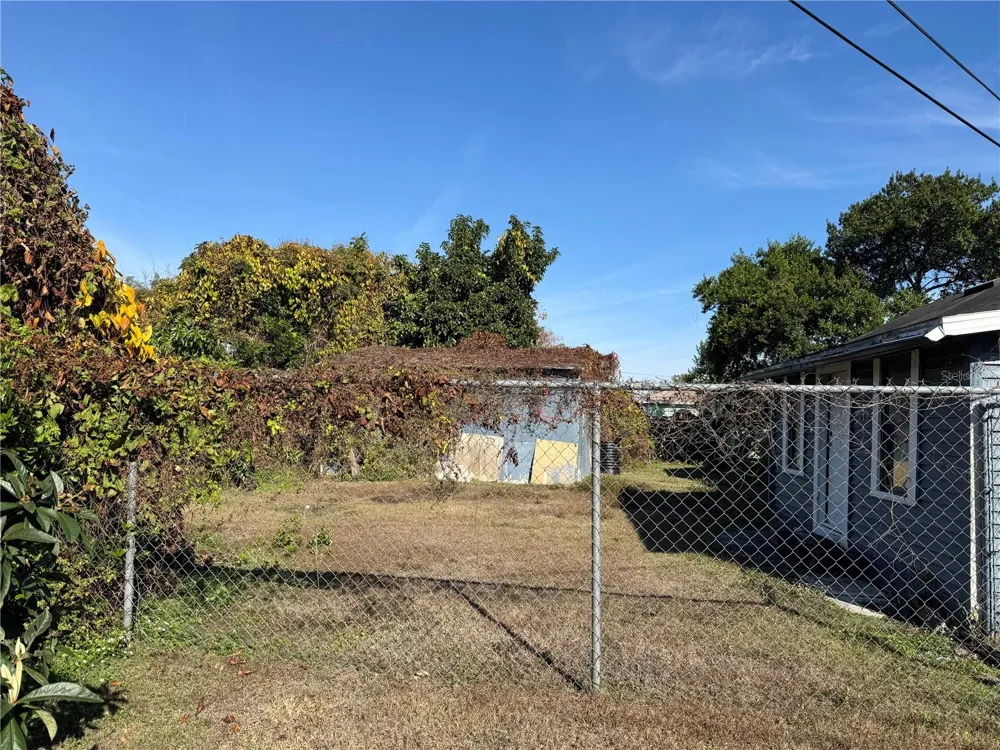 1049 PLATEAU AVENUE Lakeland, FL 33815