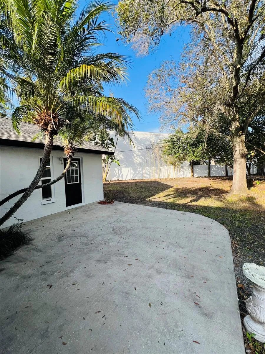 12195 71ST WAY Largo, FL 33773