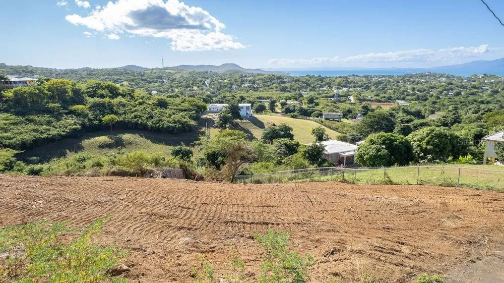 583 CALLE 16 Vieques, PR 00765