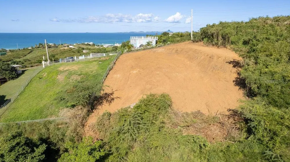 583 CALLE 16 Vieques, PR 00765