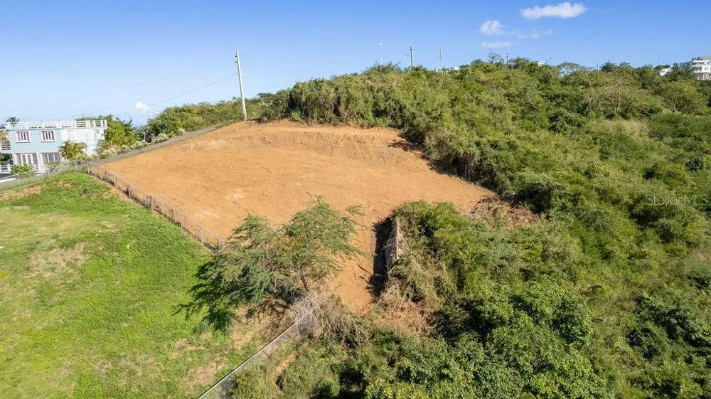 583 CALLE 16 Vieques, PR 00765