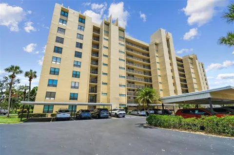 2621 COVE CAY DRIVE #703