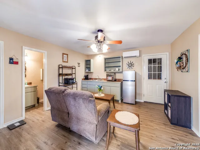 6472 Bluntzer Rd Jourdanton, TX 78026