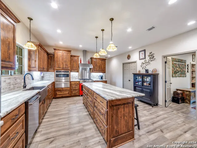 6472 Bluntzer Rd Jourdanton, TX 78026