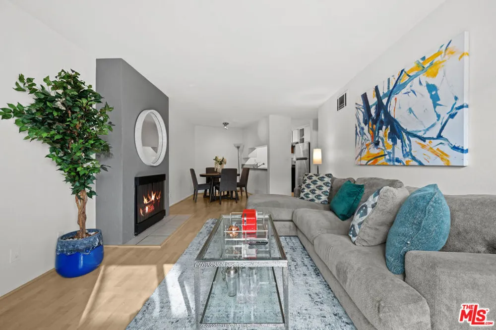 3640 Cardiff Avenue #104 Los Angeles, CA 90034