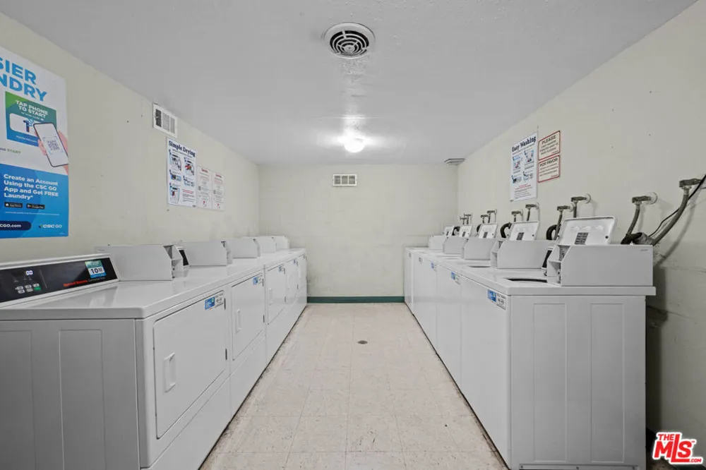 3640 Cardiff Avenue #104 Los Angeles, CA 90034