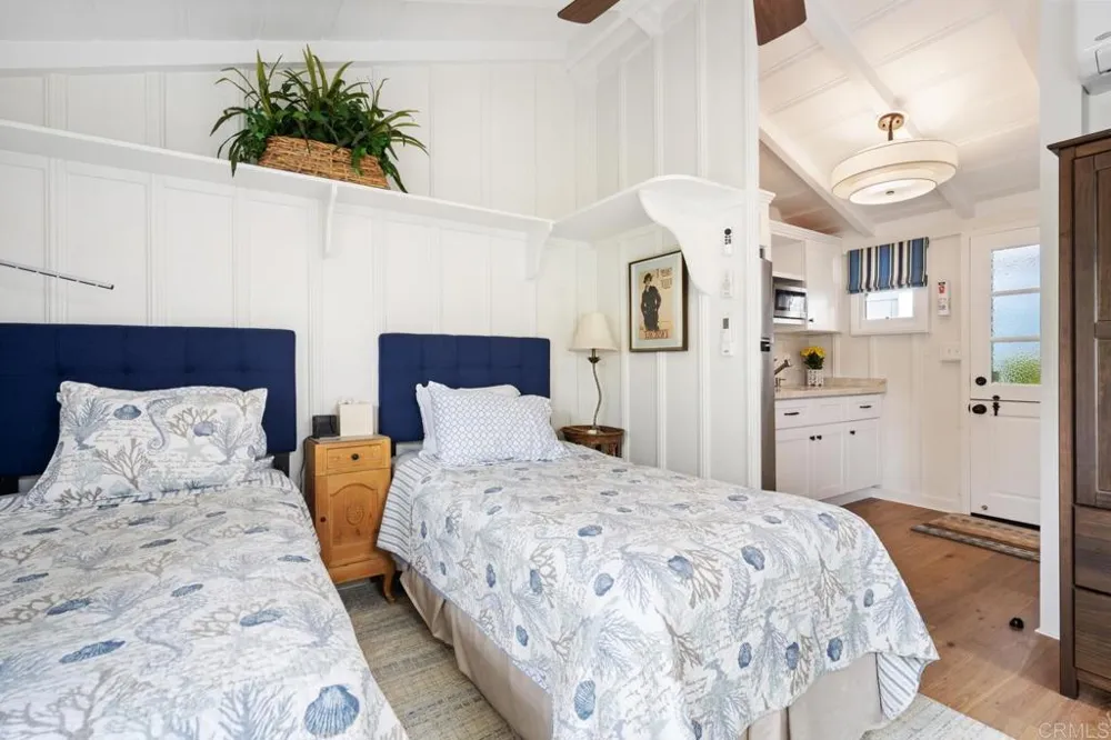 2028 Ocean Front Del Mar, CA 92014