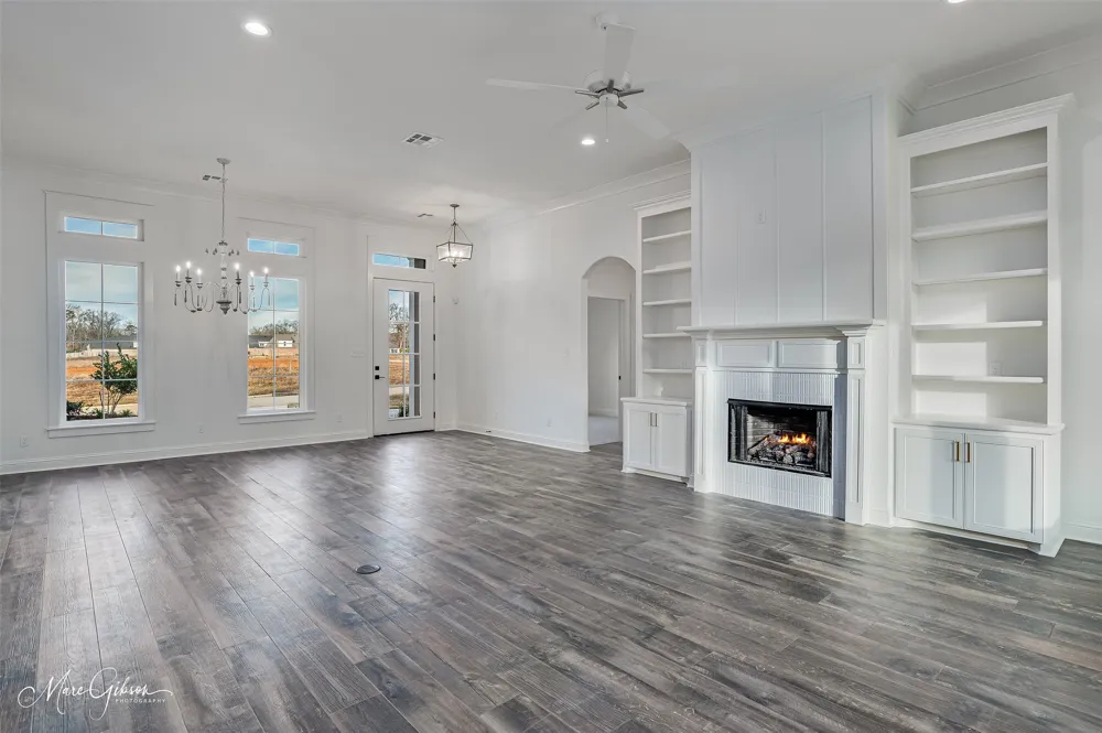 837 Walstonburg Benton, LA 71006