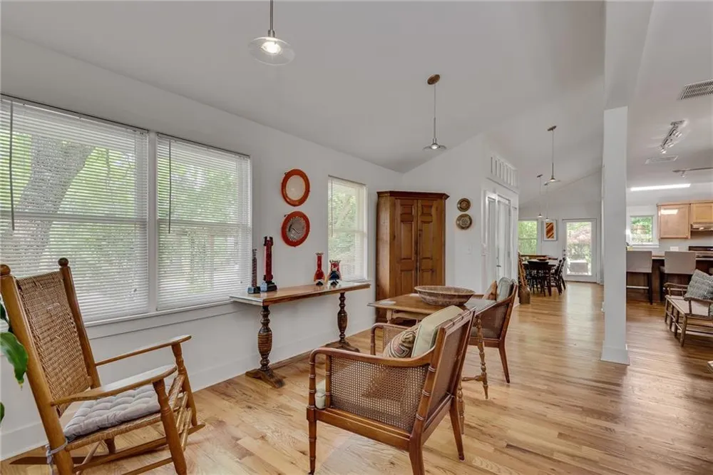 4621 Lakeshore Drive Pine Lake, GA 30072