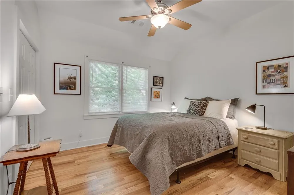 4621 Lakeshore Drive Pine Lake, GA 30072