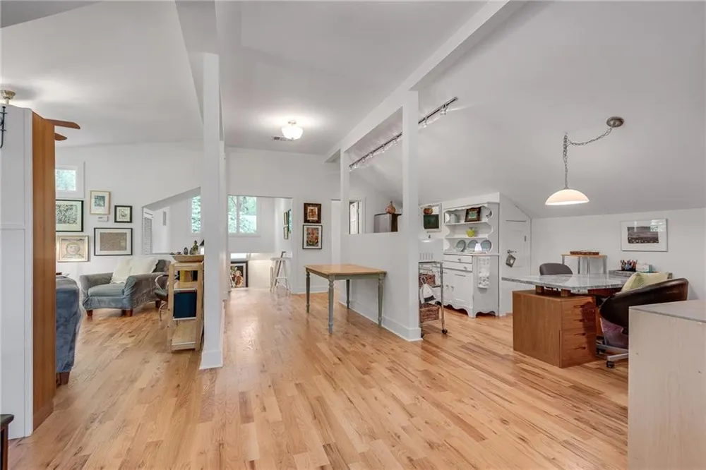 4621 Lakeshore Drive Pine Lake, GA 30072