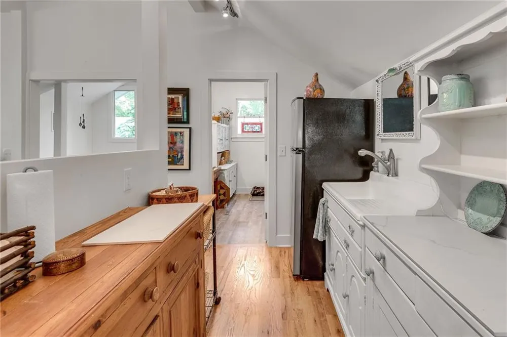4621 Lakeshore Drive Pine Lake, GA 30072